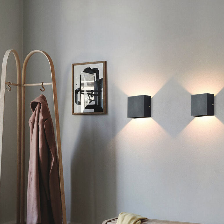 Contemporary Slim LED Wall Light Fixture