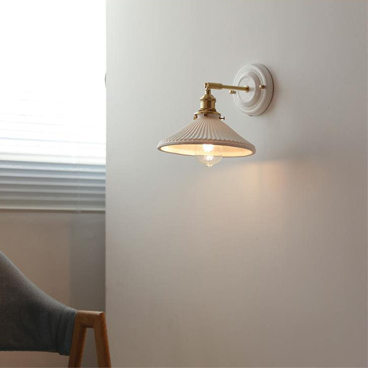 Classic Asian Style Metal 1-Light Wall Sconce