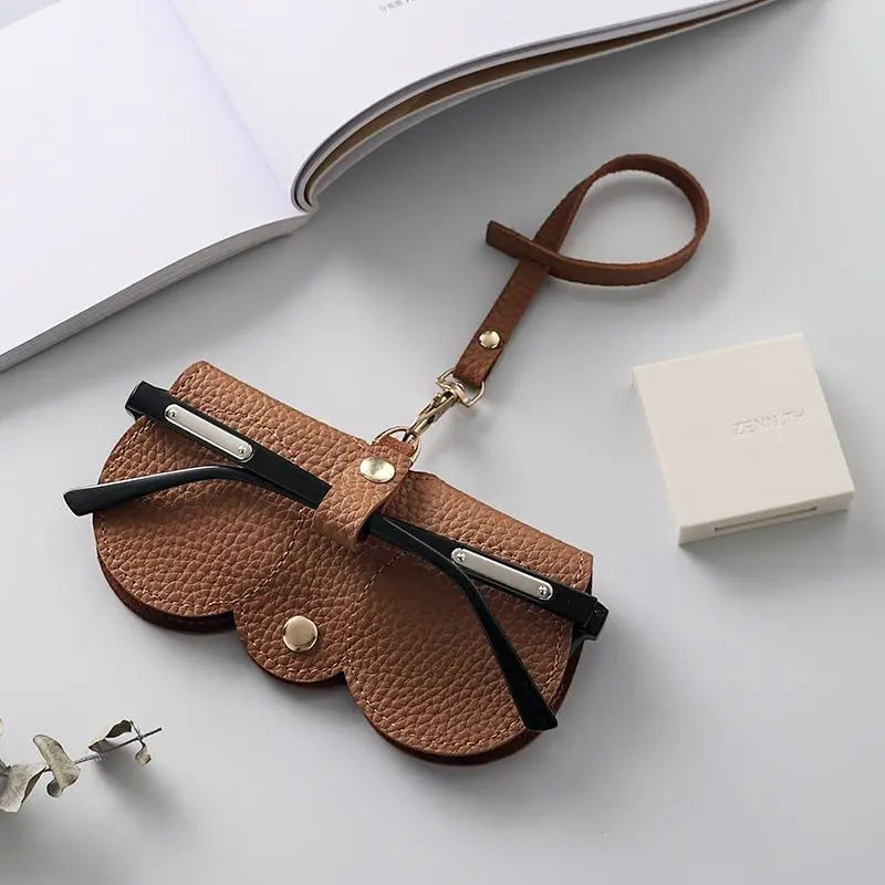 Fesara | Protective Glasses Pouch Made of Faux Leather