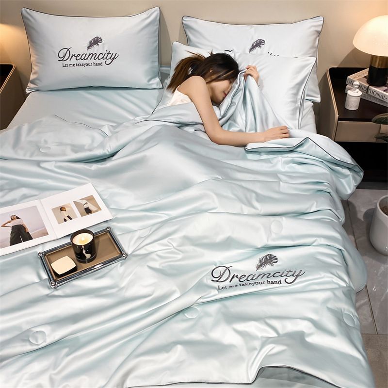 Soft Lightweight Blanket for Comfortable Sleep