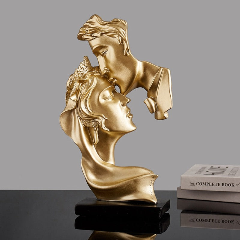 Romantic Couple Figurine Sculpture - Fesara
