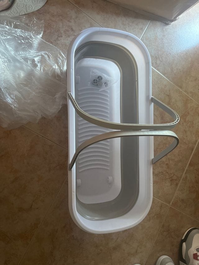 Portable Folding Water Bucket