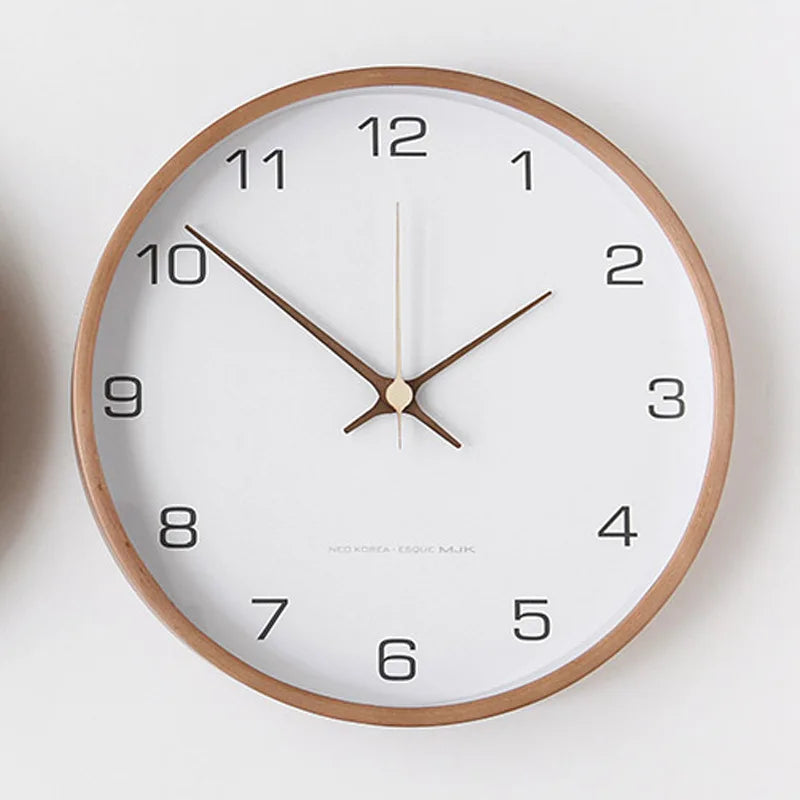 Simple Quiet Round Clock for Home and Office