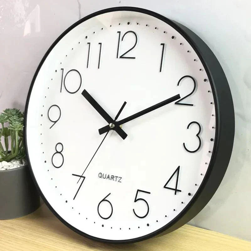 Quiet Small Simple Wall Clock – Contemporary Basic Style
