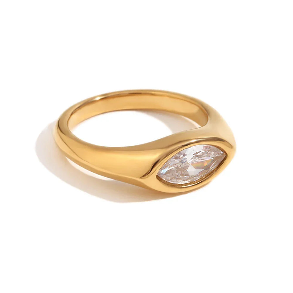 Luxury Oval Diamond Engagement Ring