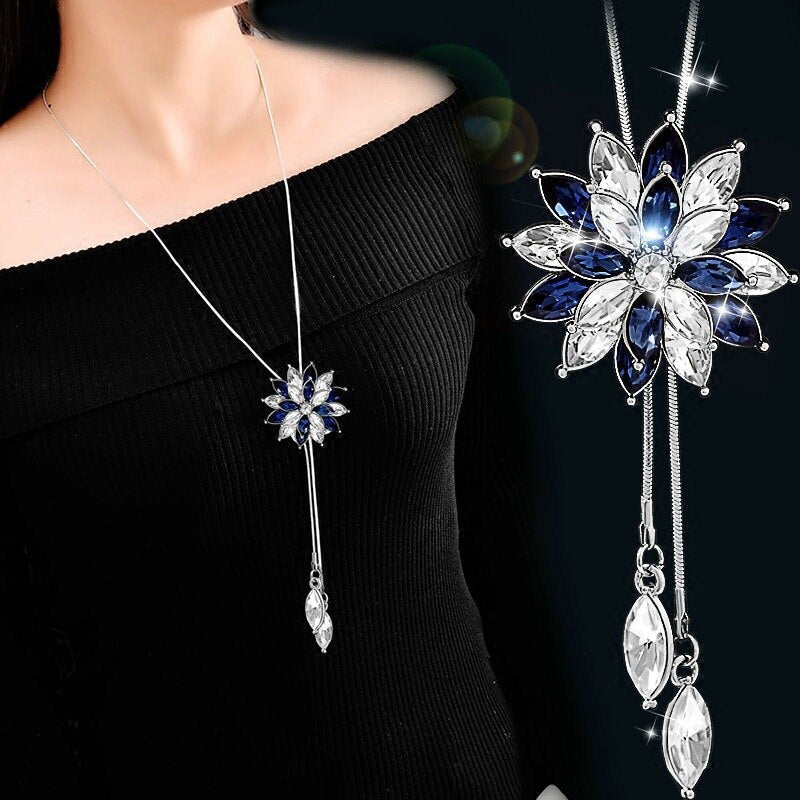 Frozen Frosty Snowflake Pendant Necklace