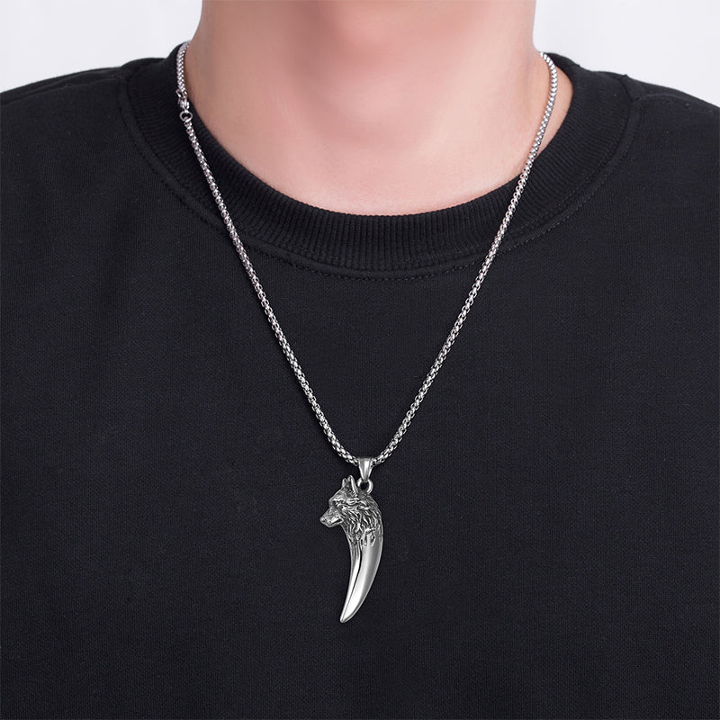 Strong Wolf Pendant Titanium Necklace