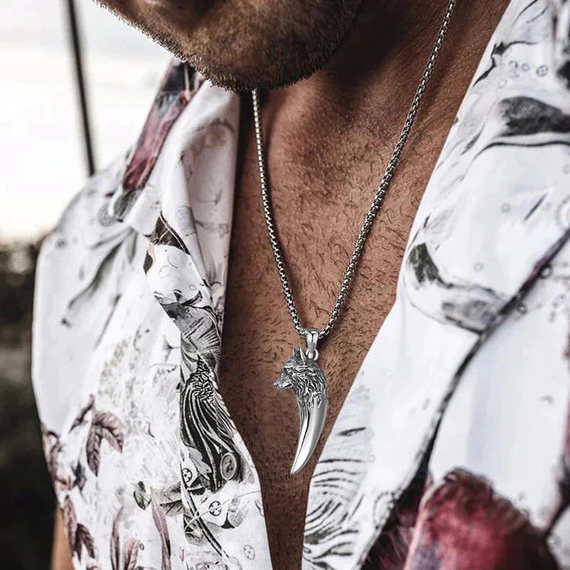 Strong Wolf Pendant Titanium Necklace