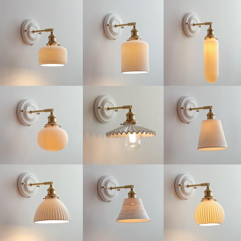 Classic Asian Style Metal 1-Light Wall Sconce