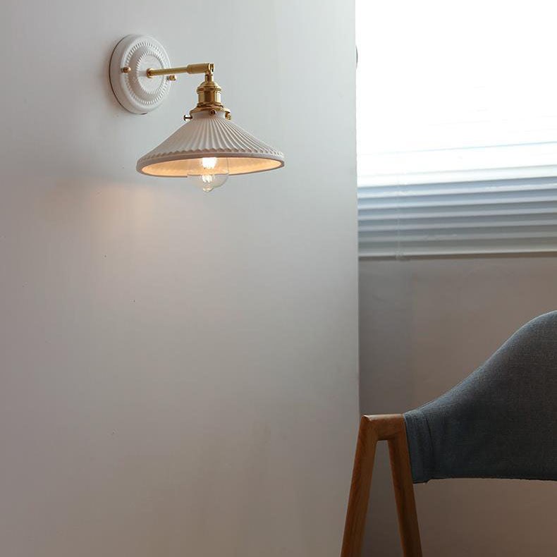 Classic Asian Style Metal 1-Light Wall Sconce