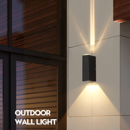 Durable Outdoor LED Wall Lamp – Silver Aluminium Housing