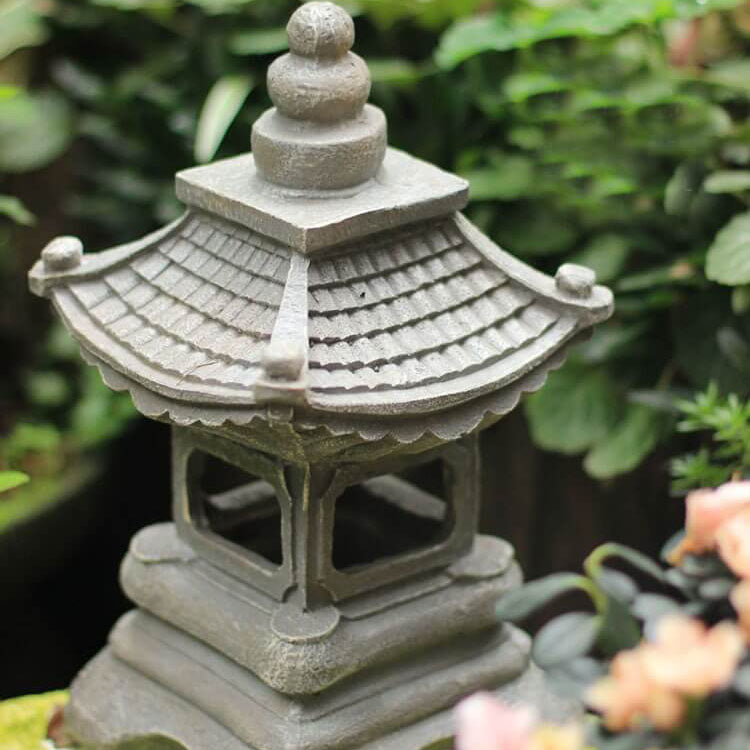 Asian Inspired Solar Powered Garden Lamp