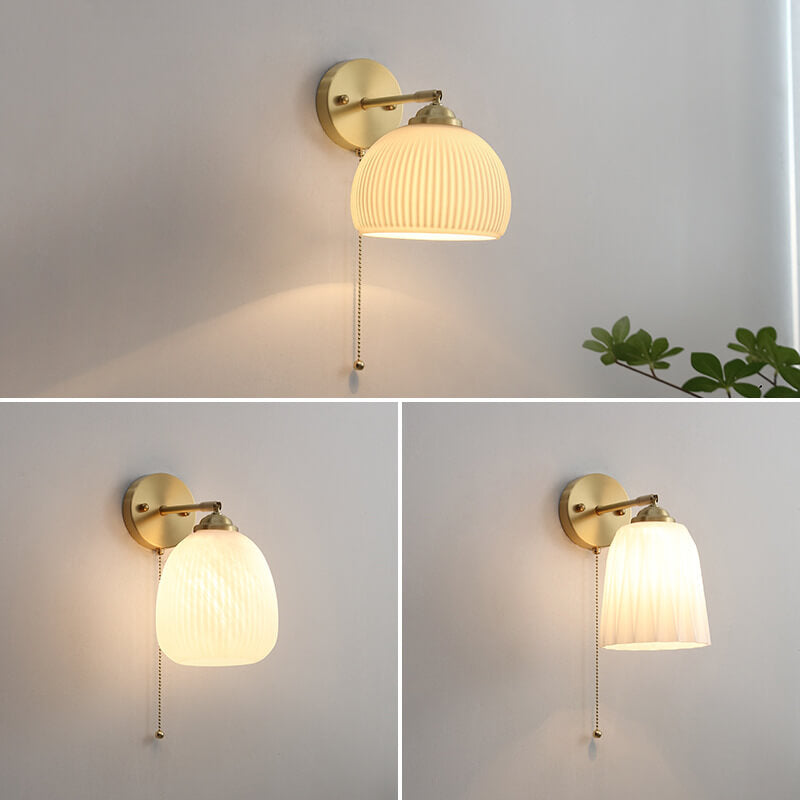 Vintage Gold Textured Glass Wall Lamp