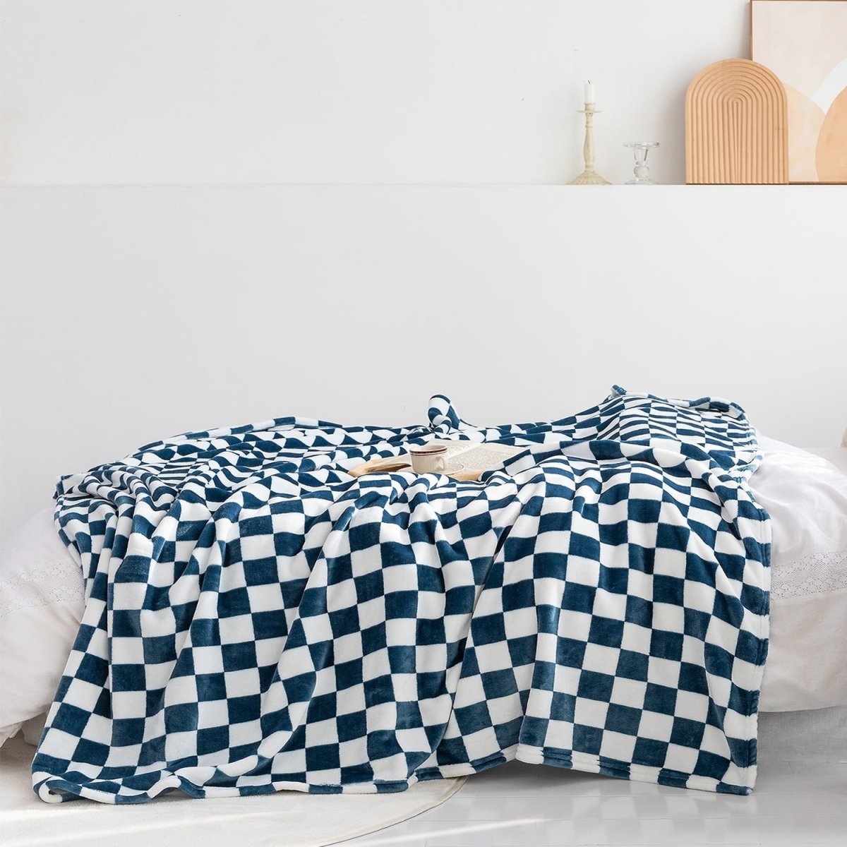 Super Soft Fleece Throw Blanket