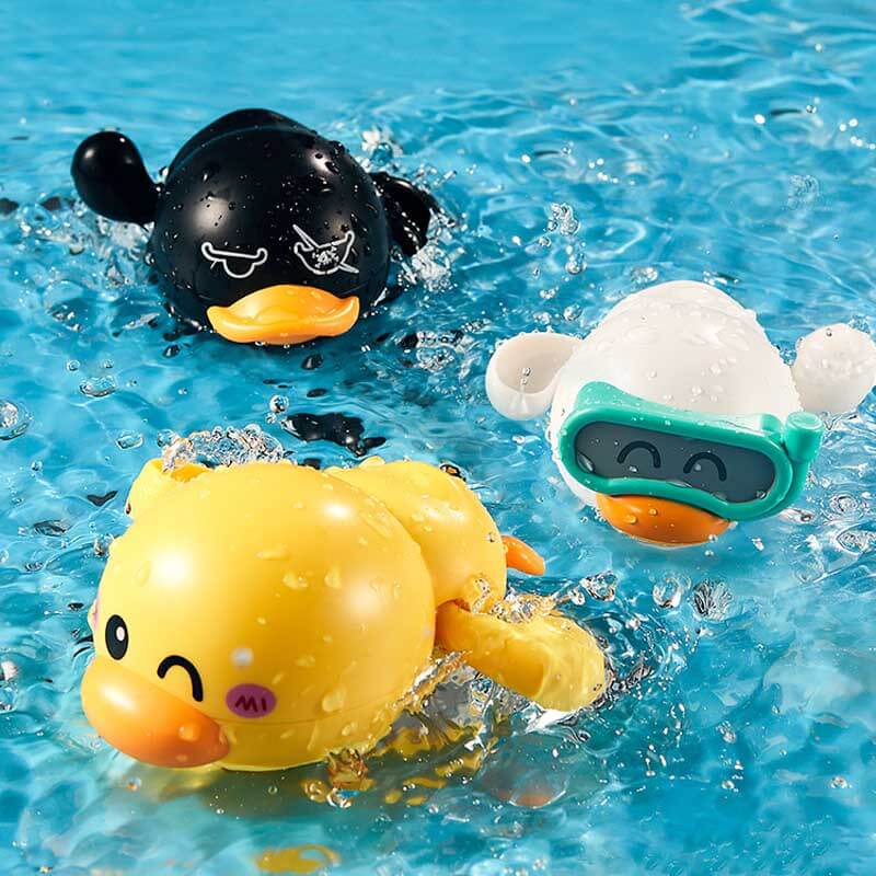 Fun Yellow Duck Bath Toy With Sprayer