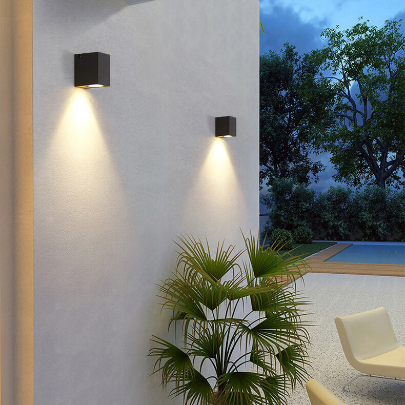 Contemporary Adjustable Outdoor LED Wall Light Fixture