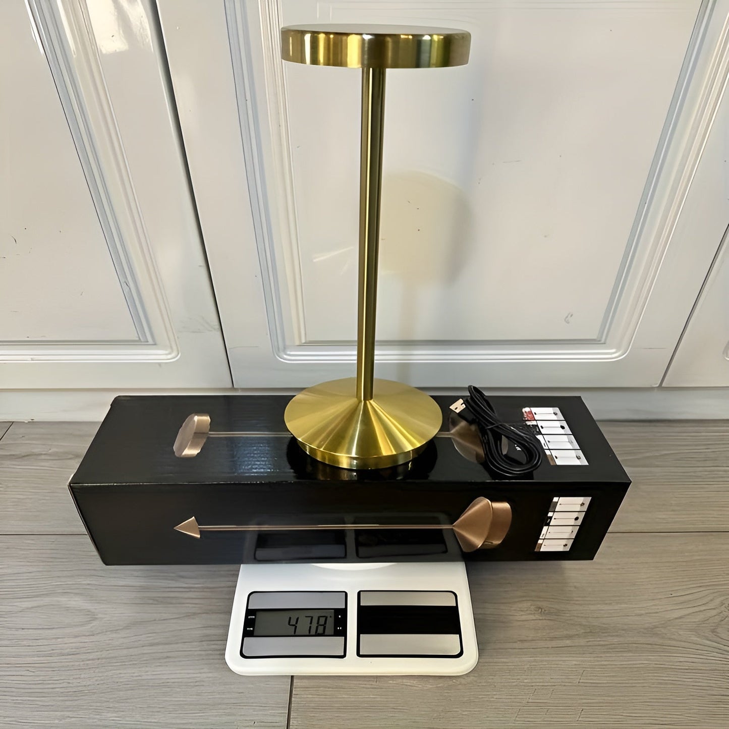 Fesara Modern Table Lamp - Wireless LED with Touch Control