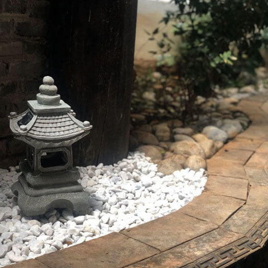 Asian Inspired Solar Powered Garden Lamp