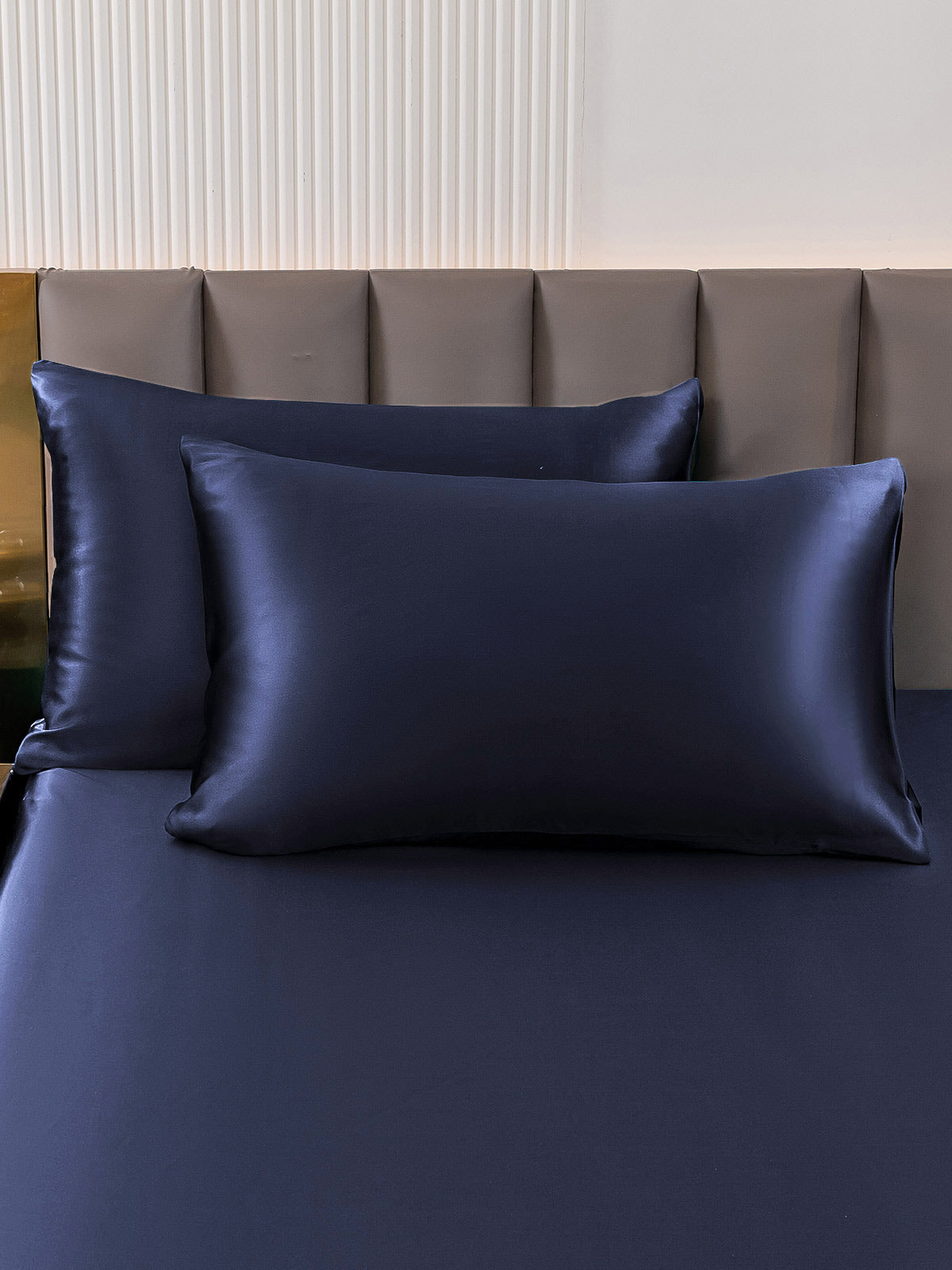 Soft Mulberry Silk Pillowcase Set with Hidden Zipper