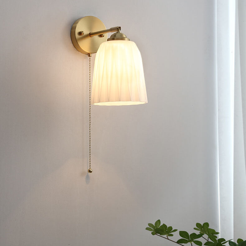 Vintage Gold Textured Glass Wall Lamp