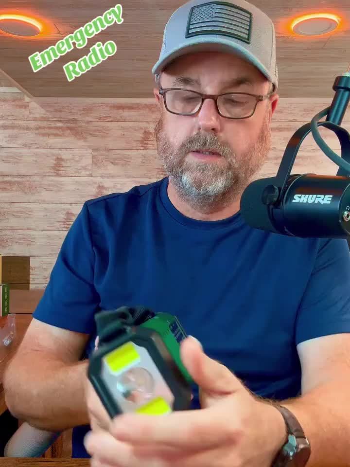 Portable Solar Powered Emergency Radio with Power Bank