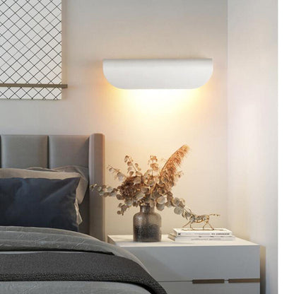 Fesara | Contemporary Weatherproof Outdoor Wall Light