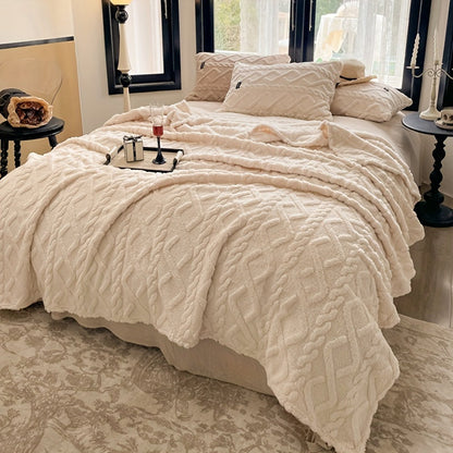 Lightweight Breathable Bed Cover for All Seasons