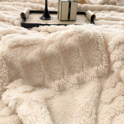 Lightweight Breathable Bed Cover for All Seasons
