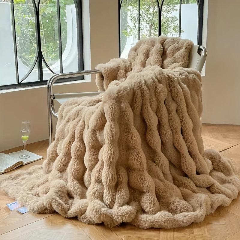 Plush Fleece Blanket for Cozy Relaxation