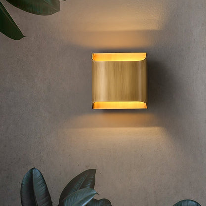 Elegant Arc Brass LED Wall Light Fixture