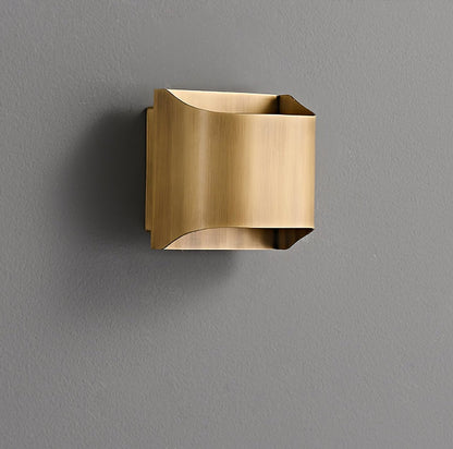 Elegant Arc Brass LED Wall Light Fixture