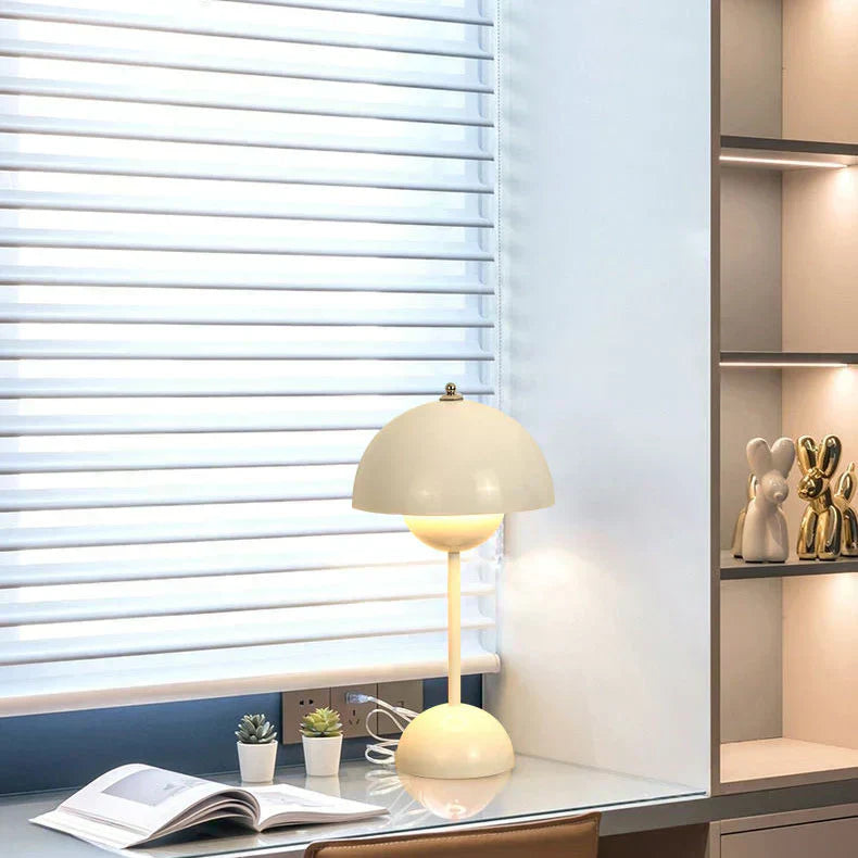 Contemporary Metal Desk LED Lamp