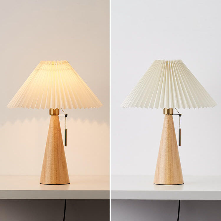 Simple Wooden Shade LED Desk Lamp