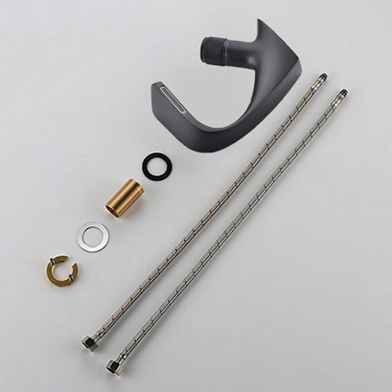 Modern Copper Kitchen Faucet with Brass Handle