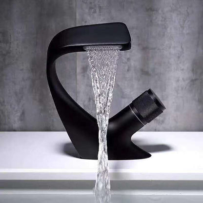 Modern Copper Kitchen Faucet with Brass Handle