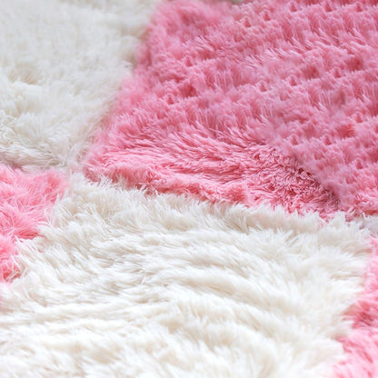 Plush Bedroom Carpet Squares Durable Stain Resistant Floor Tiles