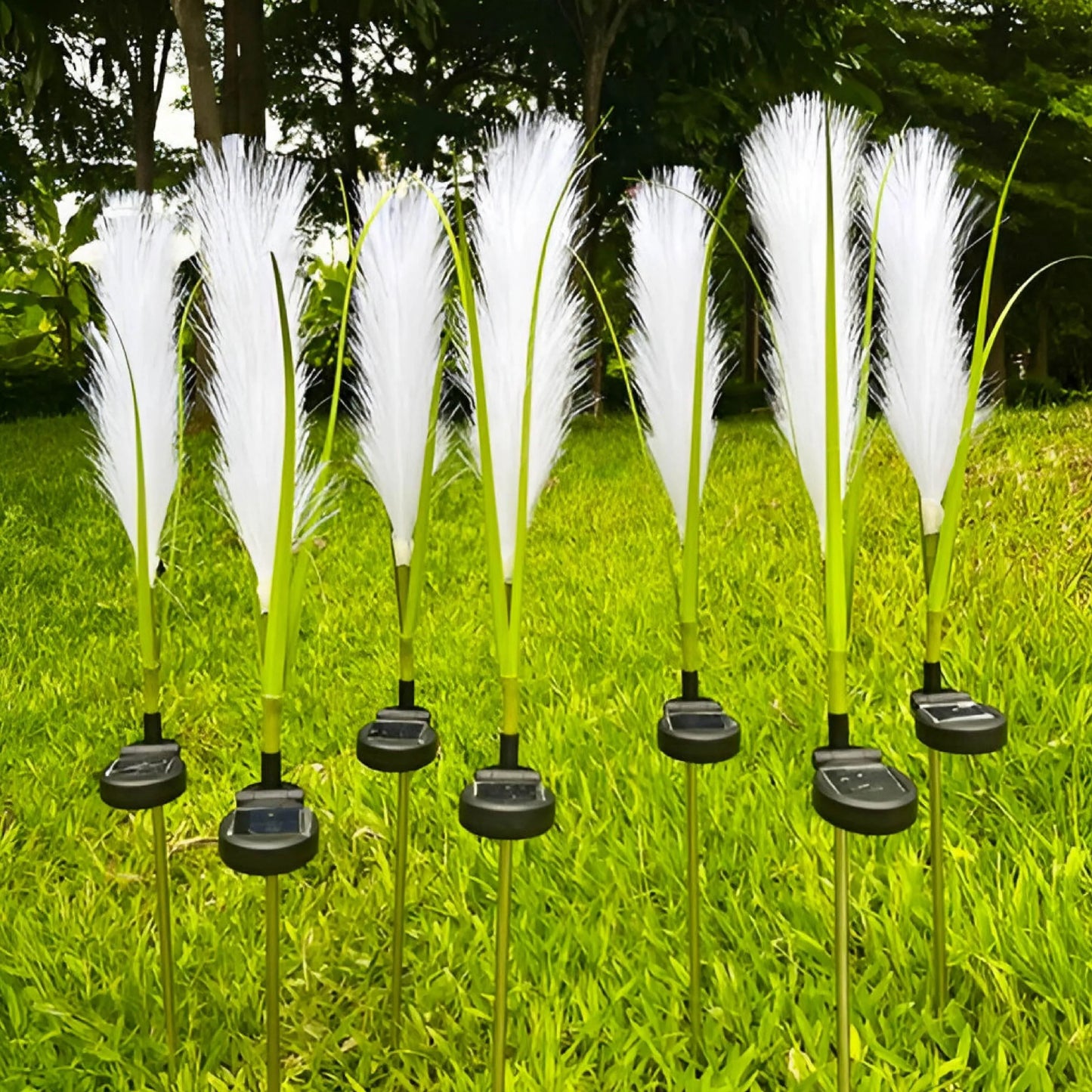 Green Solar Powered Garden Lamp