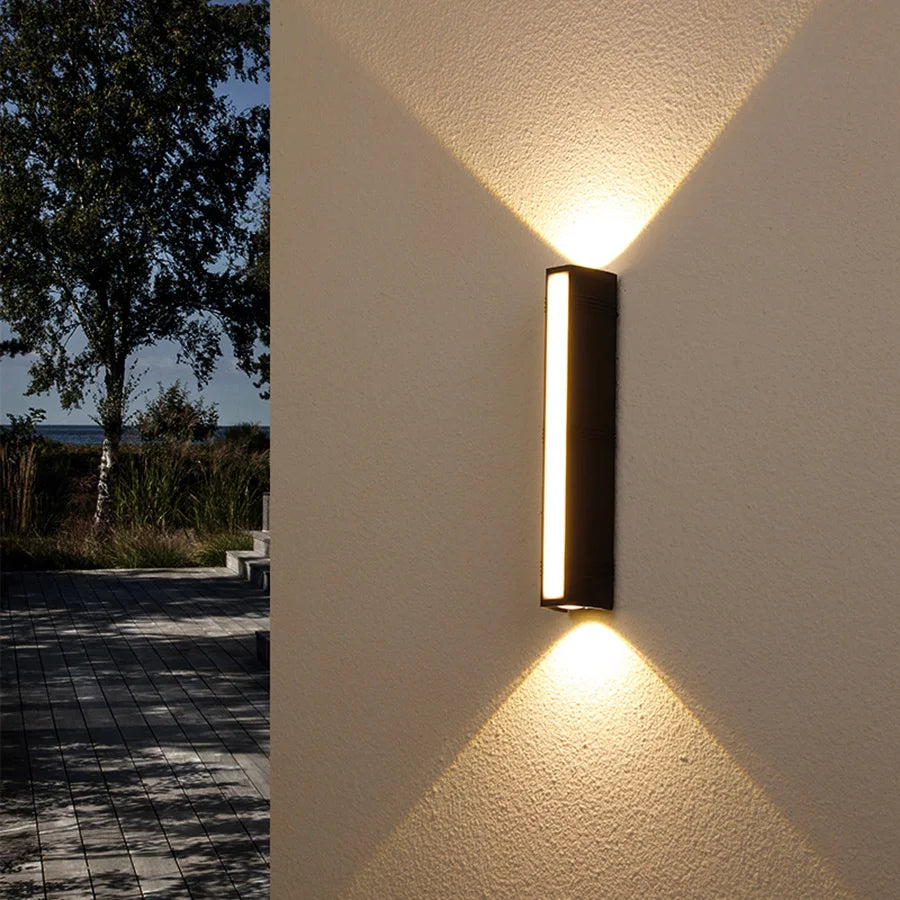 Outdoor LED Wall Lamp Warm White Weatherproof Aluminum - Fesara