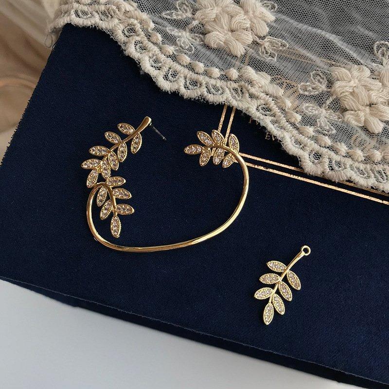 Sparkling Crystal Drop Earrings