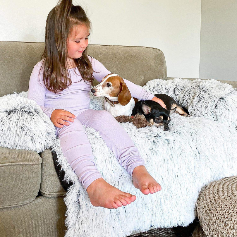 Water-Repellent Dog Bed Protector with Soft Vegan Fur – Non-Slip, Comfortable, Suitable for All Dog Sizes-4