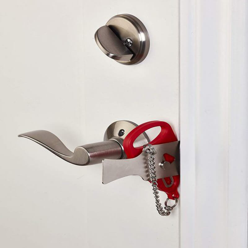 Portable Travel Safety Device