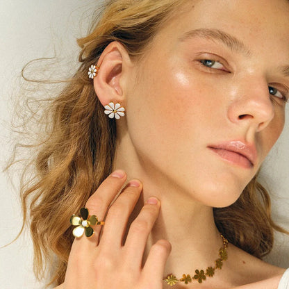 Delicate Gold Flower Stud Earrings - Fesara