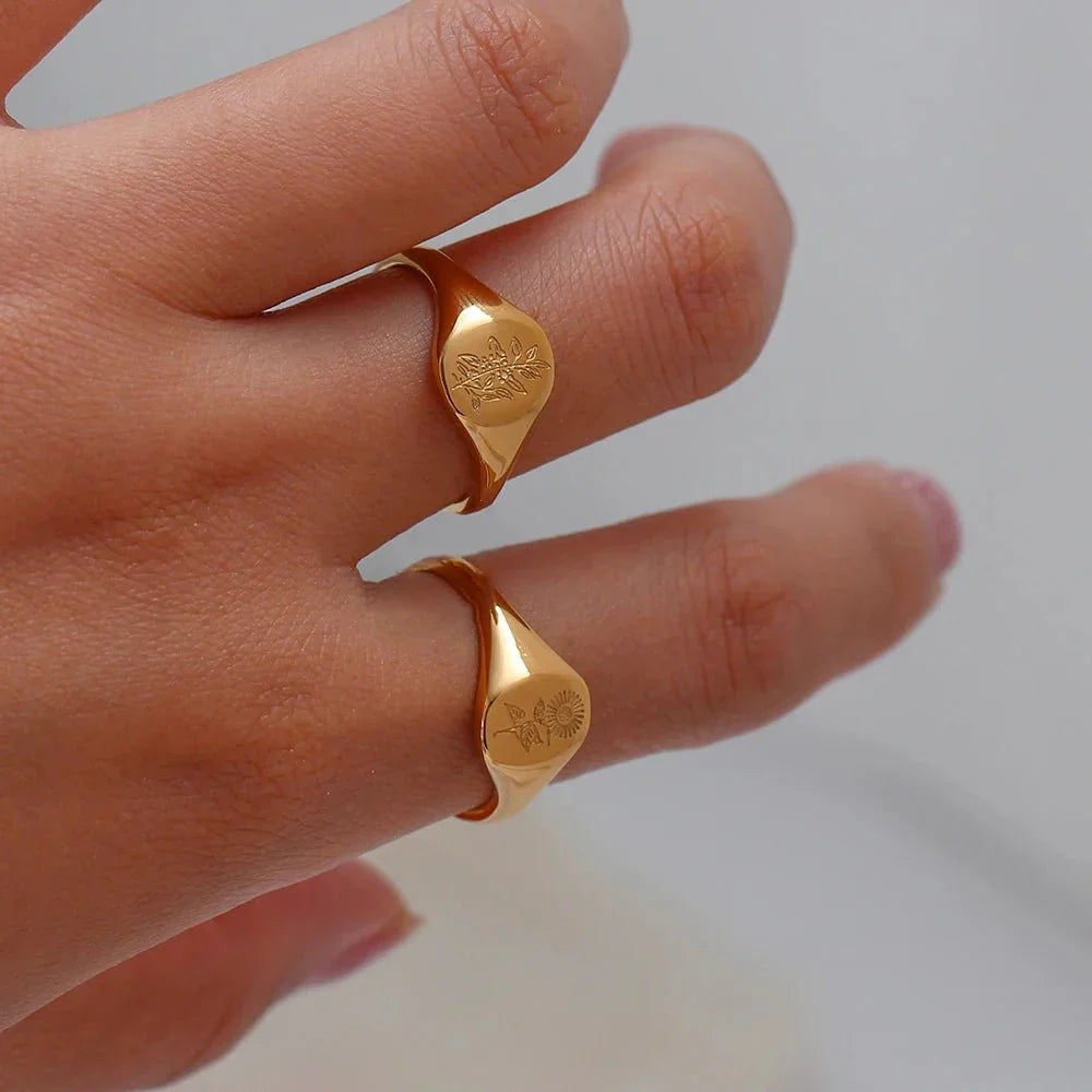 Delicate Gold Flower Signet Ring
