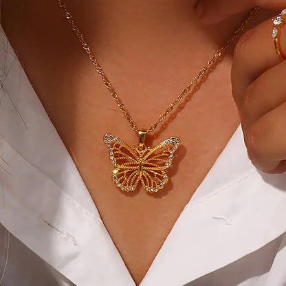 Luxurious 18k Gold Butterfly Diamond Necklace