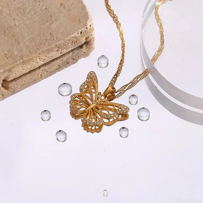 Luxurious 18k Gold Butterfly Diamond Necklace