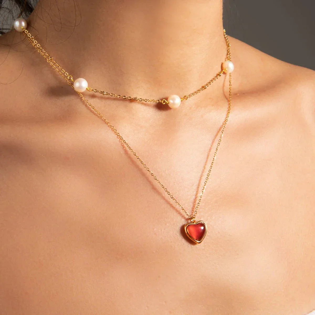 Fesara | 18k Lovely Tiny Ruby Heart Pendant - Fesara