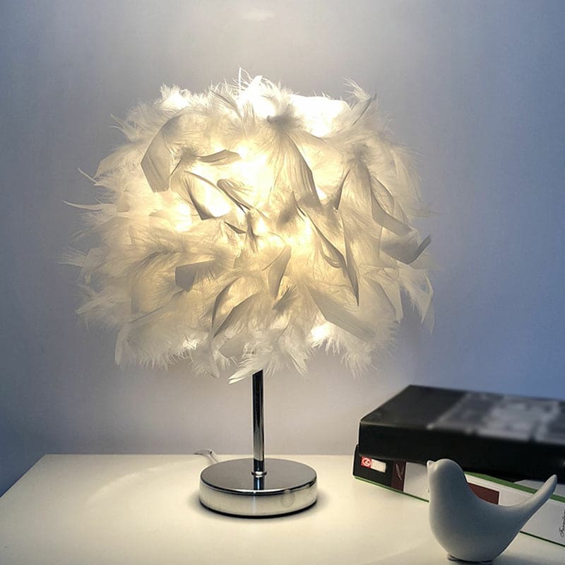 Beautiful Feather Globe Table Lamp