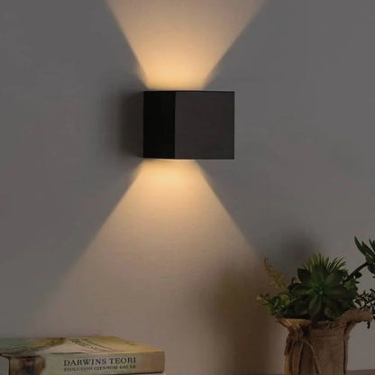 Flexible LED Wall Lamp