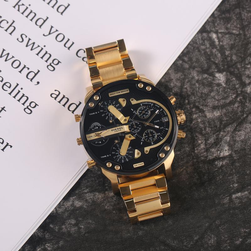 Classic Mens Quartz Chronograph Watch