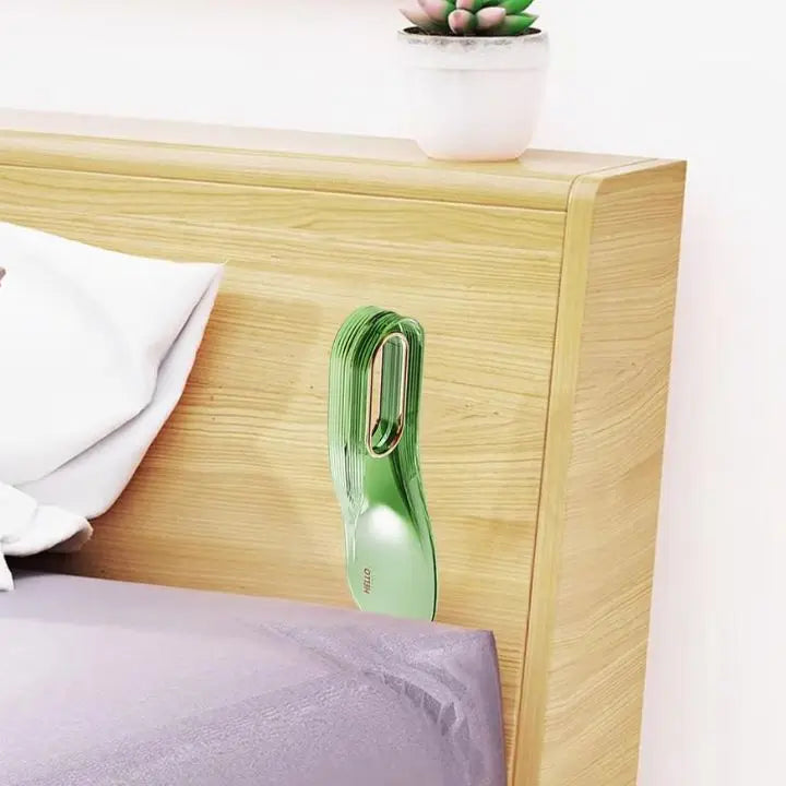 Easy Bed Maker and Sheet Helper Tool